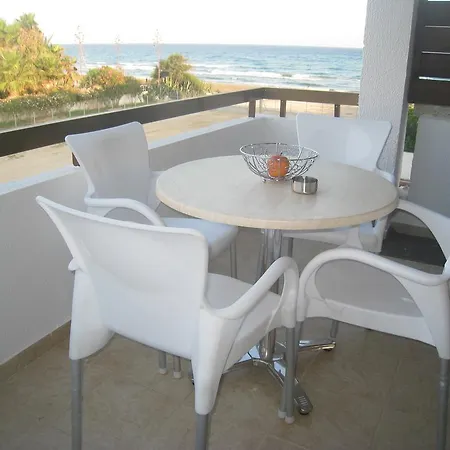 Sandy Beach 26 * Larnaca